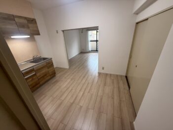 【京都市中京区】マンションのリフォーム事例|キッチン取替・フローリング張替・内装一式工事